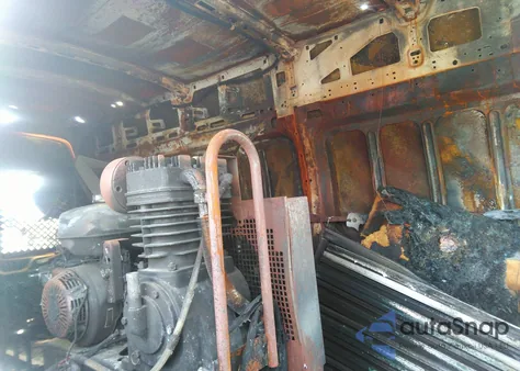 2015 Ford Transit-350 z USA, uszkodzony, nr VIN 1FTSF4XG0FKB16281